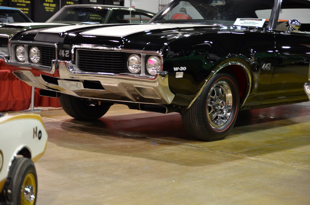 muscle-car-and-corvette-nationals-2013-gto-pontiac-chevy-camaro-mustang-hemi-079