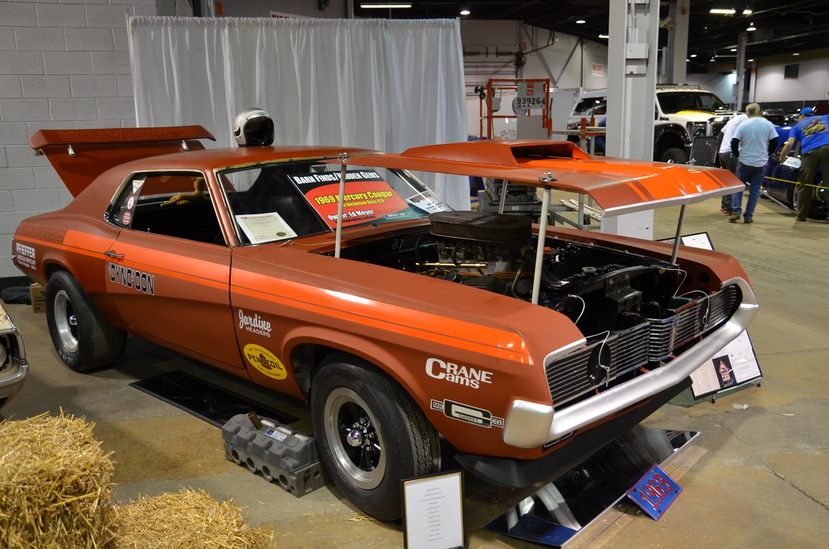 muscle-car-and-corvette-nationals-2013-gto-pontiac-chevy-camaro-mustang-hemi-097