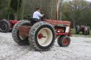 neatta_saturday_evening_farm_tractor_pull04