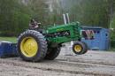 neatta_saturday_evening_farm_tractor_pull69