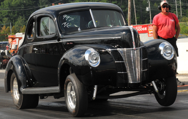 Sartori drag race '40 Ford