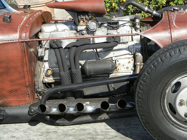 Werido hot rod motor