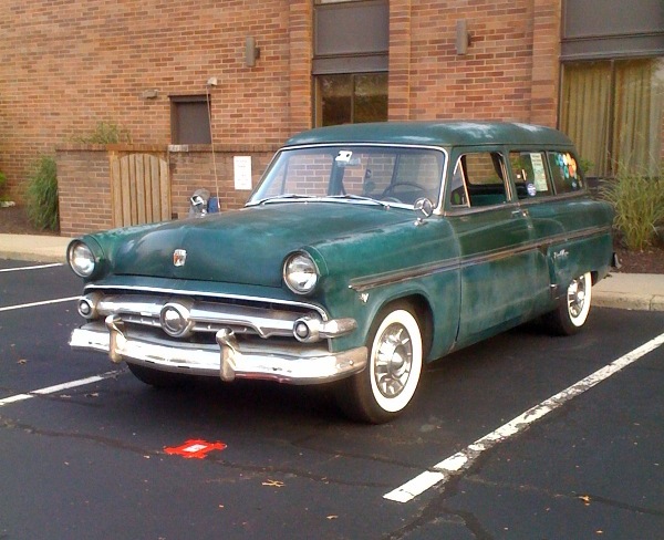 Bitchin' Ford Wagon at Lead East 2010!