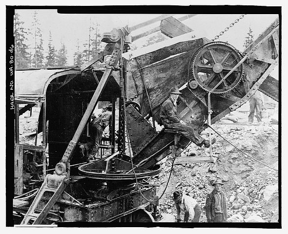 Steam shovel men on break