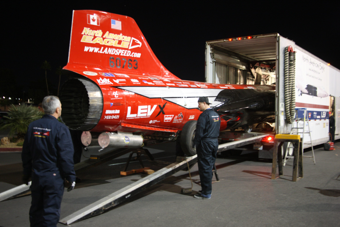 DOWN TO SEE PHOTOS OF THE MASSIVE NORTH AMERICAN EAGLE LAND SPEED CAR ...