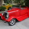 la_roadster_show_2013_deuce_ford_chavy_11