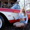 girls_with_cars_074