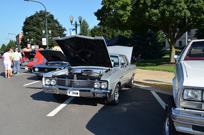 2011 Turning Back Time Car Show Sycamore, Illinois
