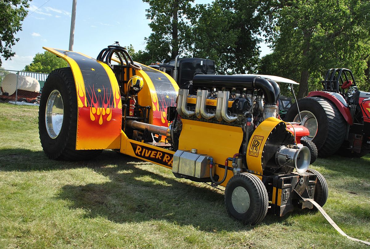 BangShift.com Outlaw Truck and Tractor Pulling Association's Thunder in