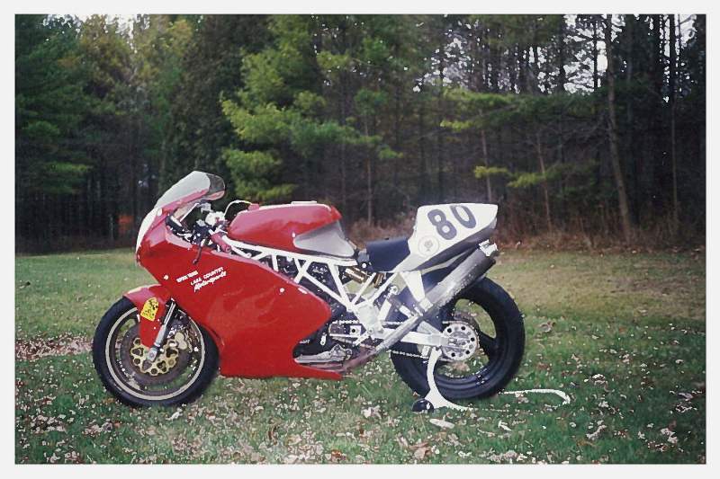 Click image for larger version

Name:	Ducati750SS_racer.jpg
Views:	70
Size:	76.4 KB
ID:	1041186