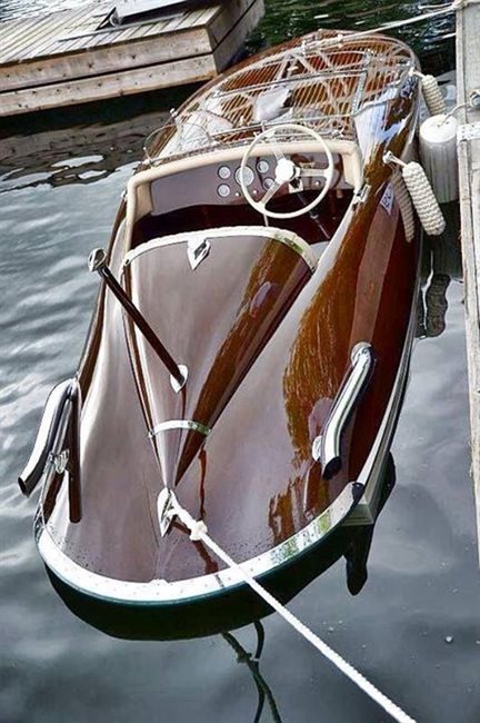 Click image for larger version

Name:	beautifulboat.jpg
Views:	86
Size:	73.4 KB
ID:	1144259