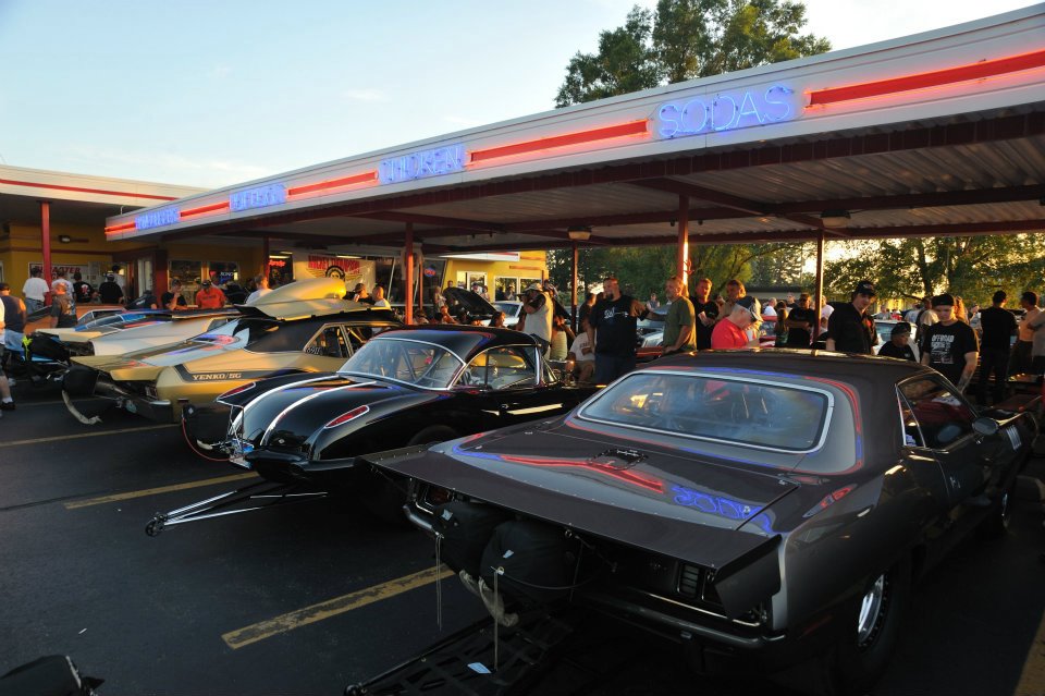 Click image for larger version

Name:	Cruise_Night.jpg
Views:	134
Size:	117.6 KB
ID:	1149127