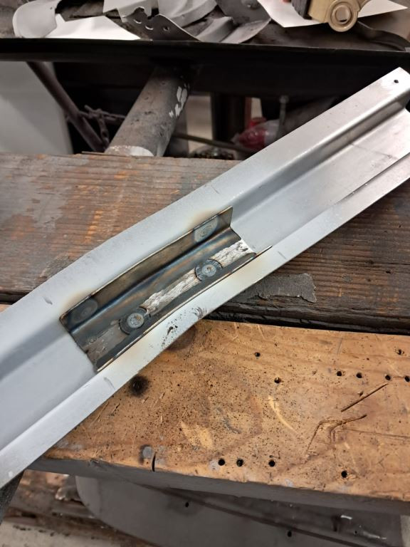 Click image for larger version

Name:	0401052.jpg
Views:	46
Size:	109.5 KB
ID:	1366583