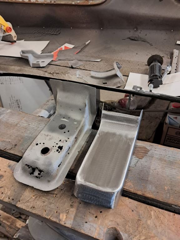 Click image for larger version

Name:	0505017.jpg
Views:	42
Size:	112.3 KB
ID:	1366632