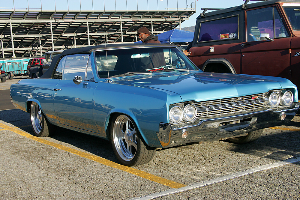 Event Coverage: Pomona Swap Meet Photos From The First Event Of 2013! It Was Cold, But It Was Packed!