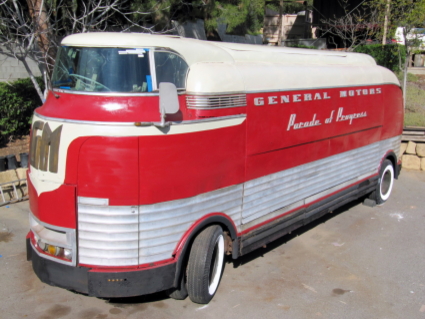 Awesome Historical Video: GM’s Parade of Progress, With Futureliner Action