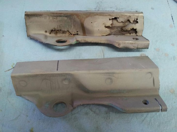 "Then I got to work on the driver side fender, I replaced the rusted part where the upper attaching bolt fits. I scavenged the "new" piece from the original Suburban fender, which was munched in front but still solid."