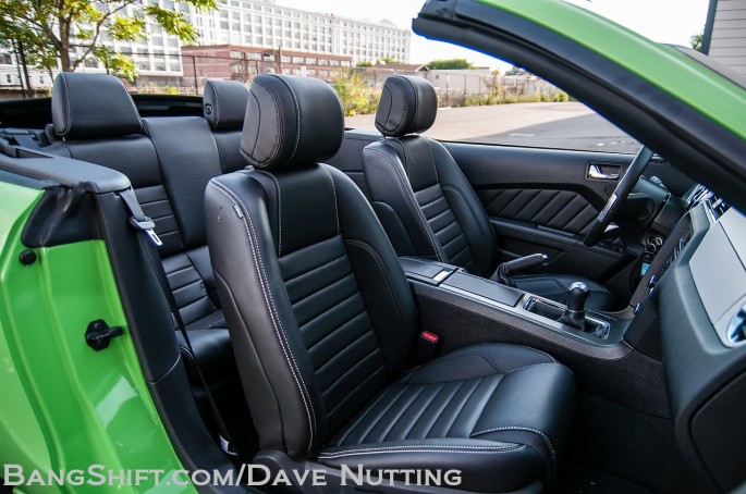 Mustang_GT_2014_convertible_gotta_have_it_green16