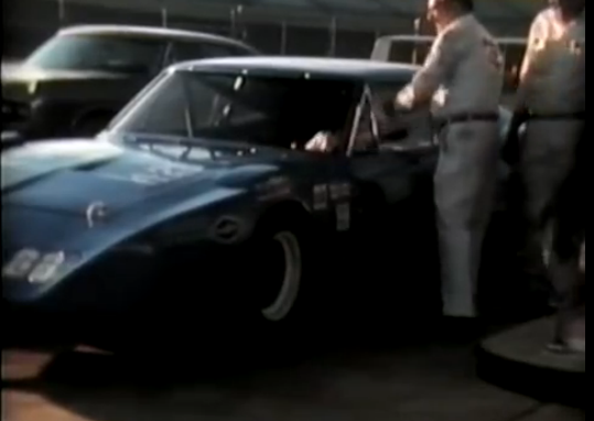 Watch Buddy Baker Break The 200mph Barrier On A Closed Course In A Hemi Daytona Charger Circa 1970 – Screaming Elephant At Talladega!
