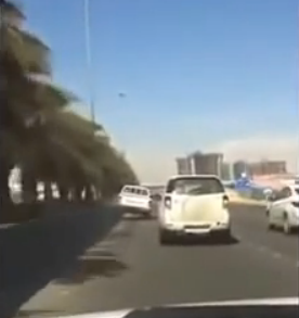 Watch An Idiot Filming A Moron Wreck His Car – Stupidity Hurts