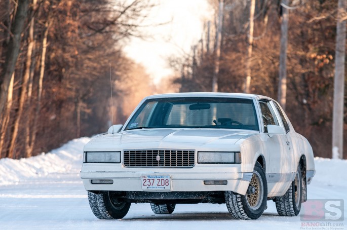 The gold wheels may not be everyone's favorite, but I kind of dig them, if only because it will make it easier for the tow trucks to find my car when it's buried in a snow drift.