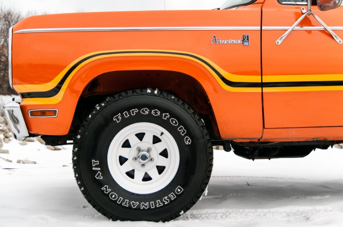 Dodge Powerwagon 1978 Omaha Orange002