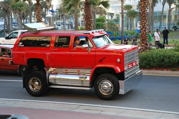 This Massive Suburban Is For Sale In Florida (We Know) And It Could Be Yours!