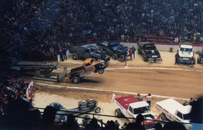 1980s PHILADELPHIA SPECTRUM TRACTOR PULLS_006