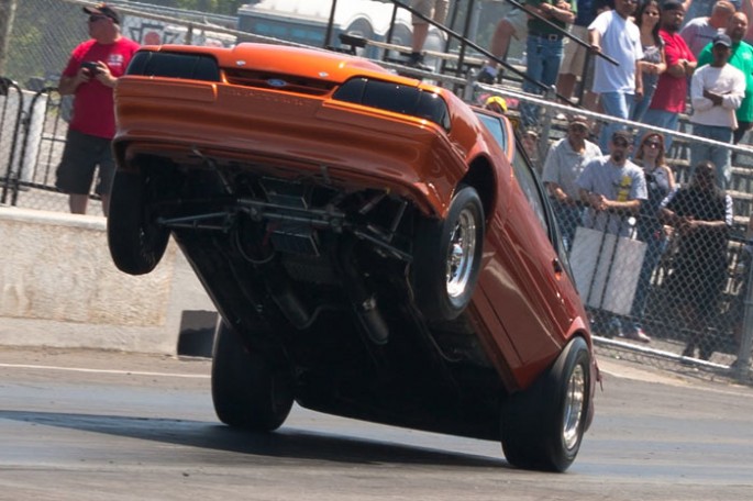 drag-radial-mustang-wheelie