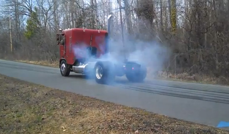 Burnout Video: The Gnarly Hot Rod Freightliner I Rode In Boils The Hides – 903ci Diesel V8 Sounds Amazing