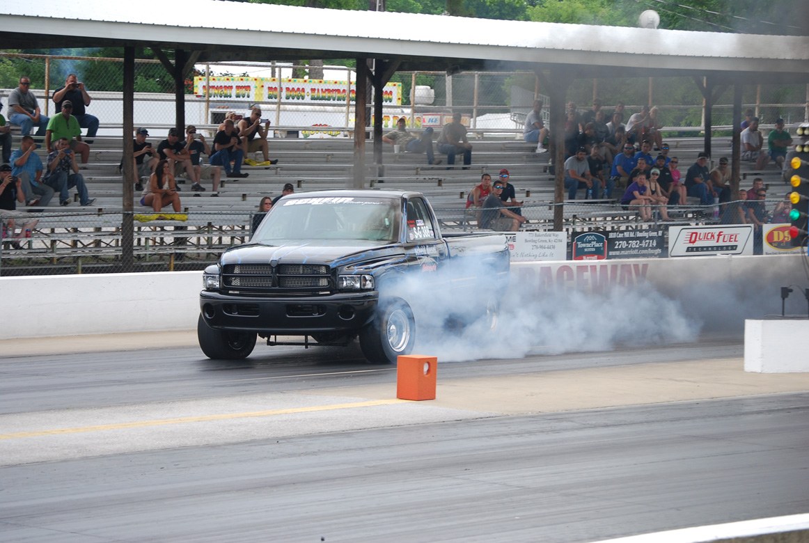 Action Gallery: The TS Performance Diesel Drags, Beech Bend Raceway – Crazy, Sideways, Smoking Diesel Action