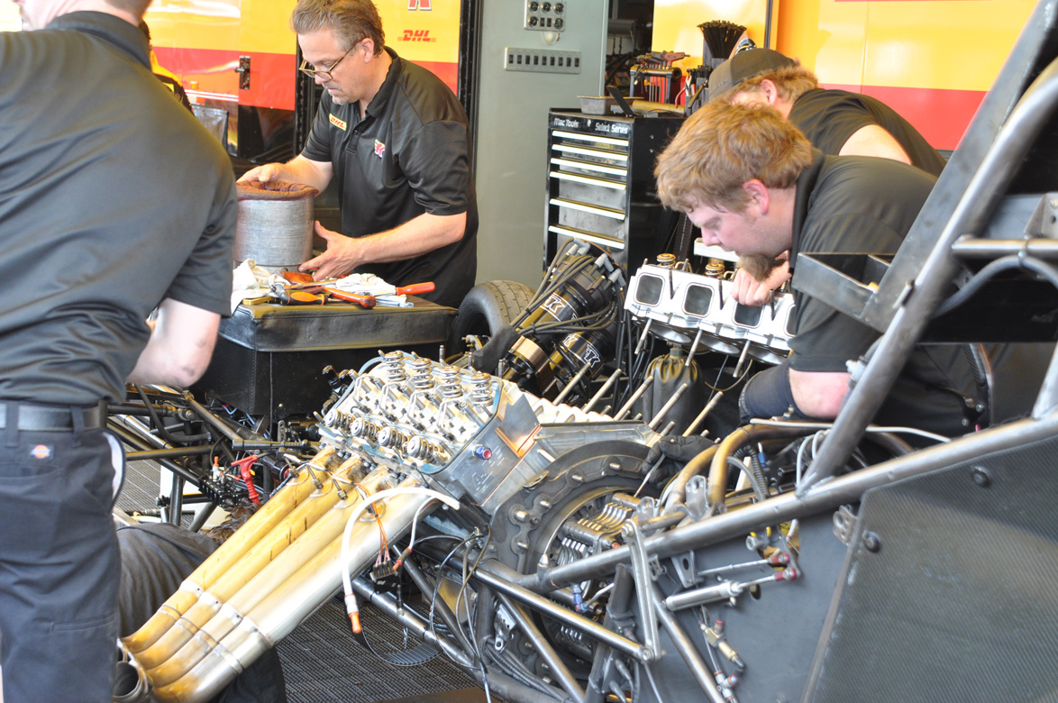 Nitro Pits and Thrash Photos From NHRA Houston 2014 – Sweet, Sweet Nitro Parts!