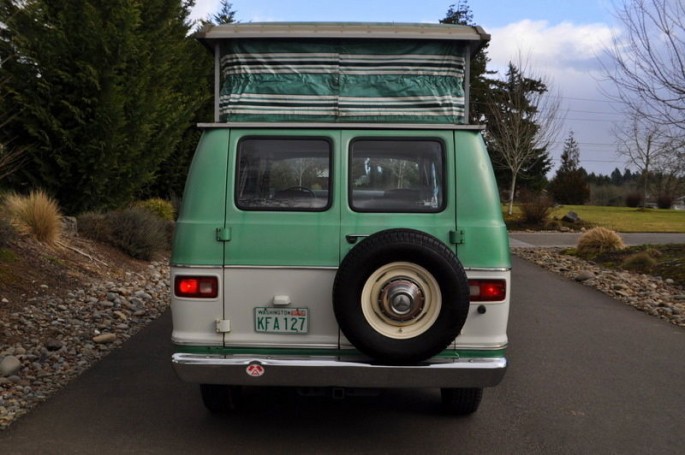 1971 Dodge Tradesman Camper Van 8