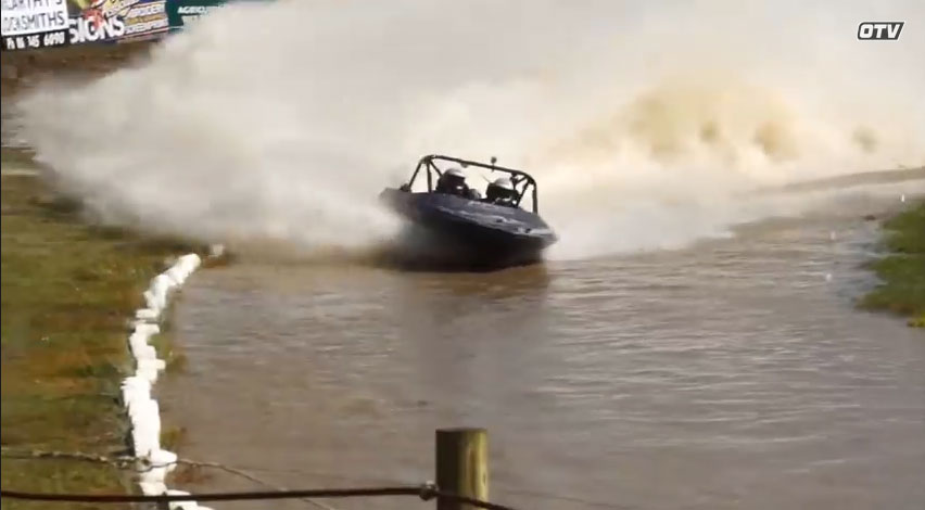 Watch This 1300 Horsepower Rotary Powered Jet Sprint Boat Fly Around The Track