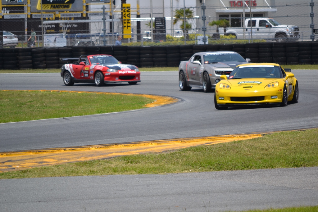 More Great Action Photos From The Ultimate Street Car Association Event at Daytona International Speedway