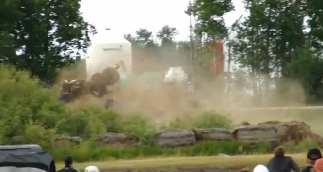 Wreckage Video: A Mud Dragster With a Stuck Throttle Launches Onto A Public Road!