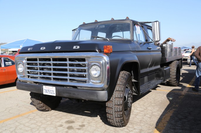 pomona swap meet trucks049