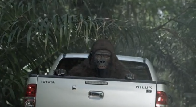 Video: How To Sell The Toyota Hilux Using A Lot Of Japanese Businessmen And A Gorilla