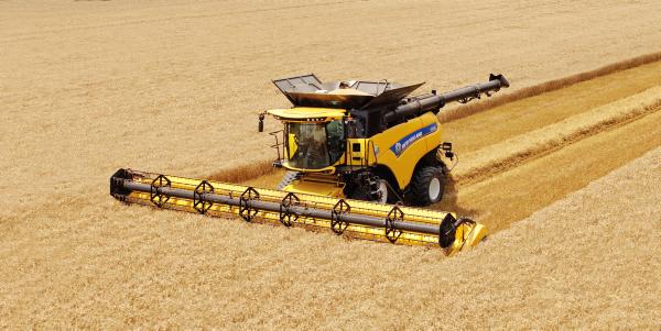 This Combine Is 100% BangShift Approved: Clean Enough For Euro Standards, And Can Mow Through Wheat Better Than Anyone Else