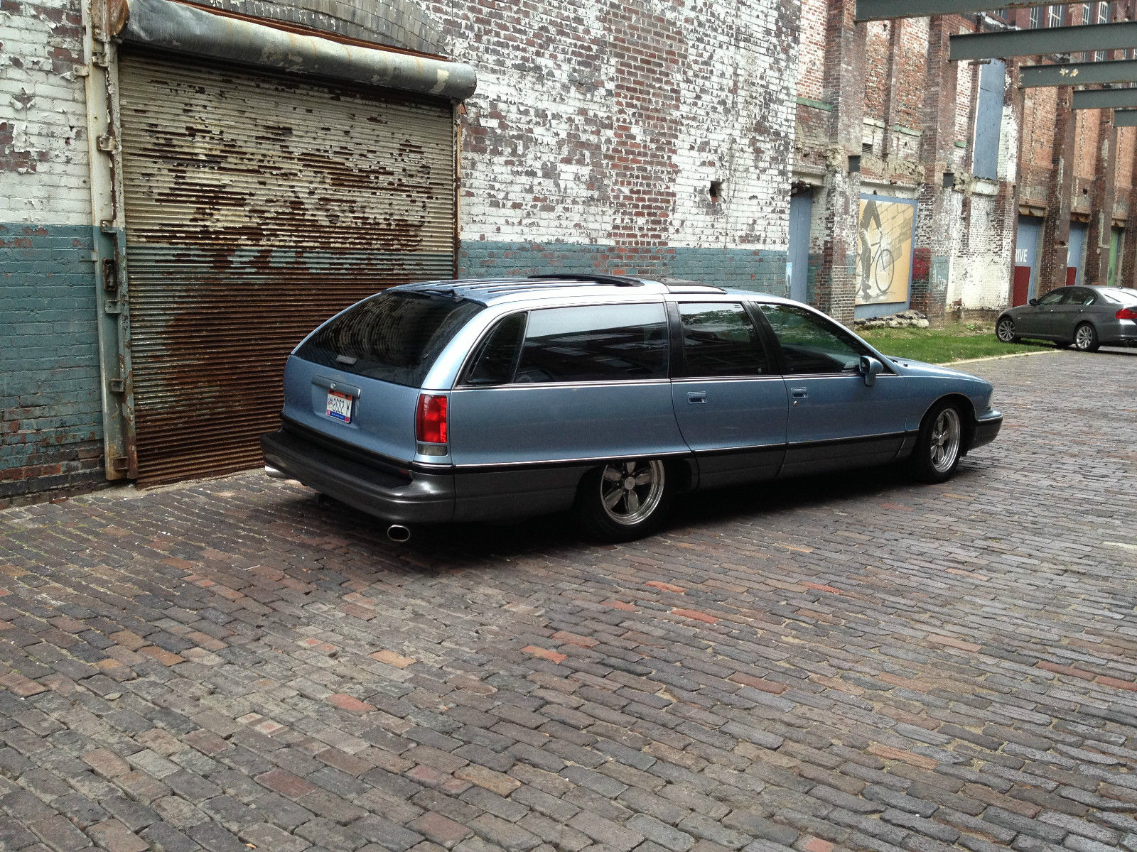 Ebay Find: This Oldsmobile Custom Cruiser Is So Sweet It Hurts