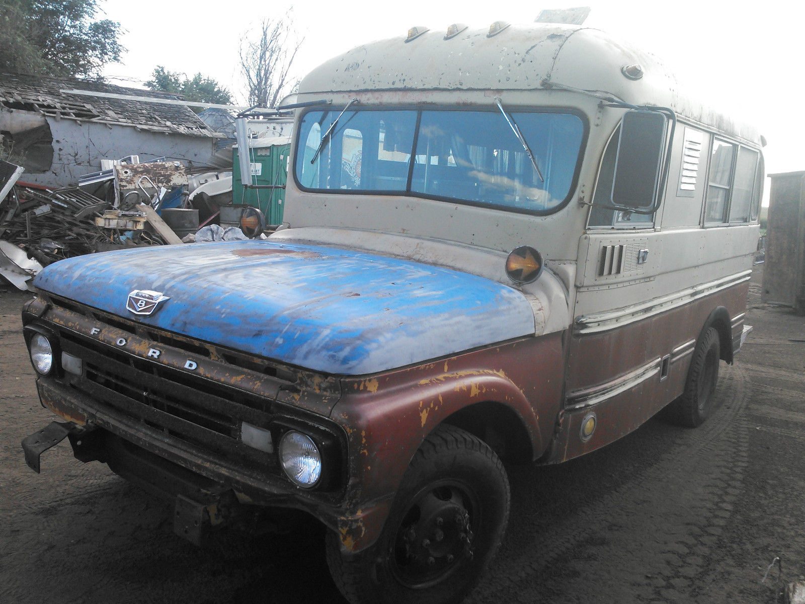 OMG!!! This 1962 Ford Short Bus Could Be The Coolest Bus Motorhome Conversion Ever