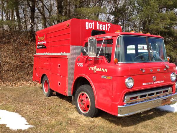 Forget A Bus, This 1976 Ford C600 Needs To Be The New BS Mobile Command Center
