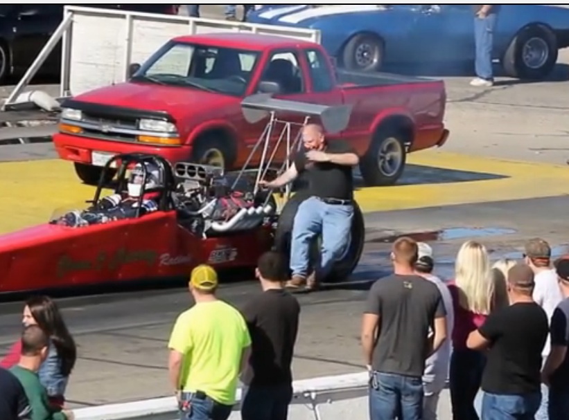 Watch A Crewman Escape Death By Inches At Byron Dragway – Dragster He Is Standing Next To Nearly Runs Him Over