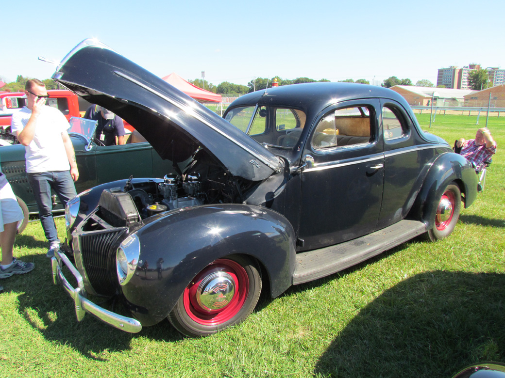 2014 Rodders Journal Revival: Fat Fender Hot Rods From The Show – Style And Class Aplenty