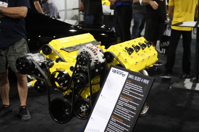 Mercury Racing DOHC LS Engine000