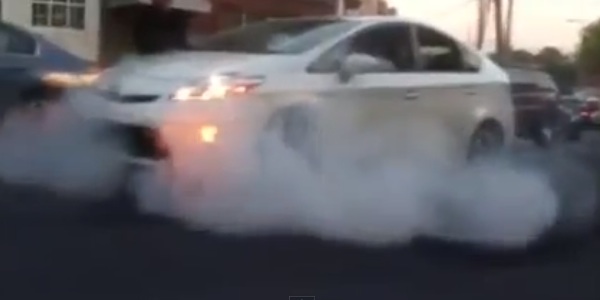 That Ain’t Right Video: Ok, Which One Of You Did A Burnout In A Prius?