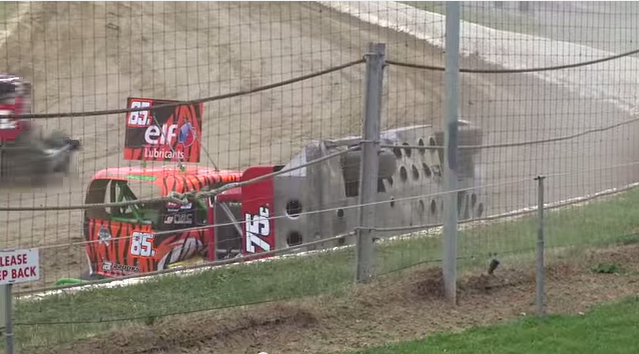 Video: Full Contact Superstock Dirt Track Racing From The Crazy Kiwis!