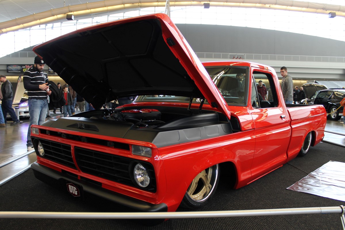 2015 Pittsburgh World of Wheels Coverage: Hot Trucks, Hot Rods, Celebrities, Muscle Cars, More