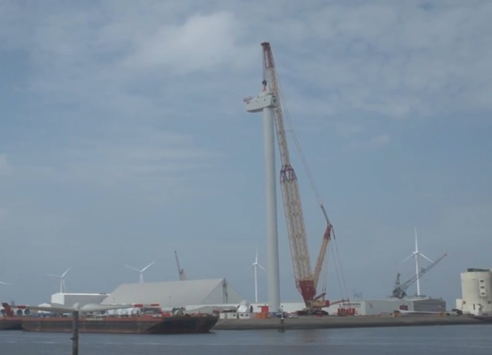 Incredible Video: Watch An Immense Liebherr Crane Lift A 756,000lb Generator 360 Feet Into The Air And Position It With Precision