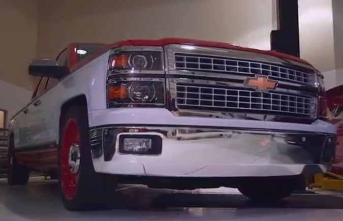 This Inside Look At Chuck Mallet’s Award Winning, Retro Inspired 2014 Silverado Is Great